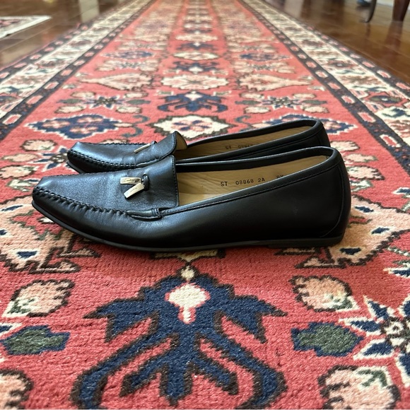 Salvatore Ferragamo Logo-Tassel Loafers - Picture 2 of 9